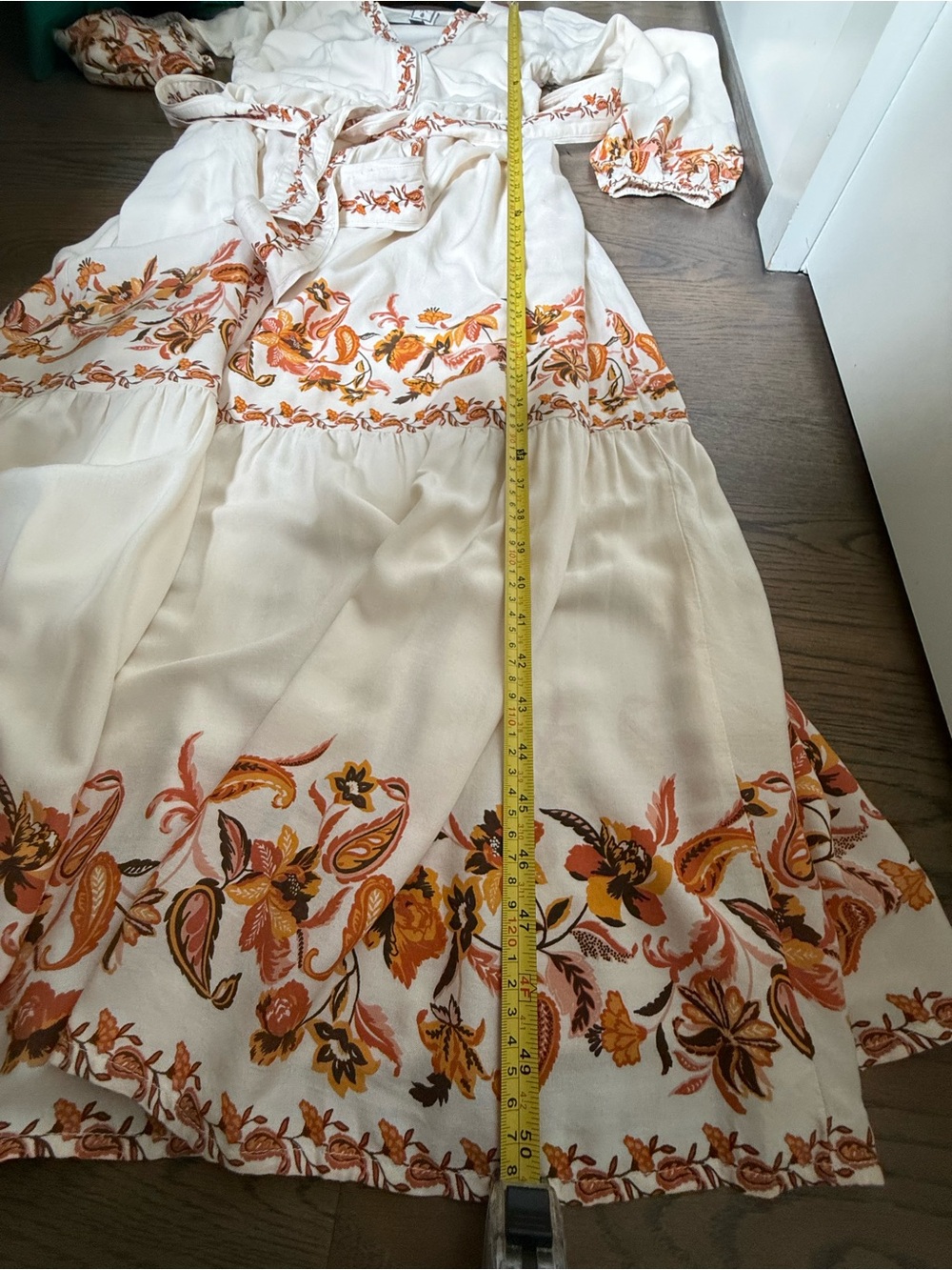 NWT LEA floral border maxi dress with a V-neckline and tie waist. Size Small. - Picture 12 of 12